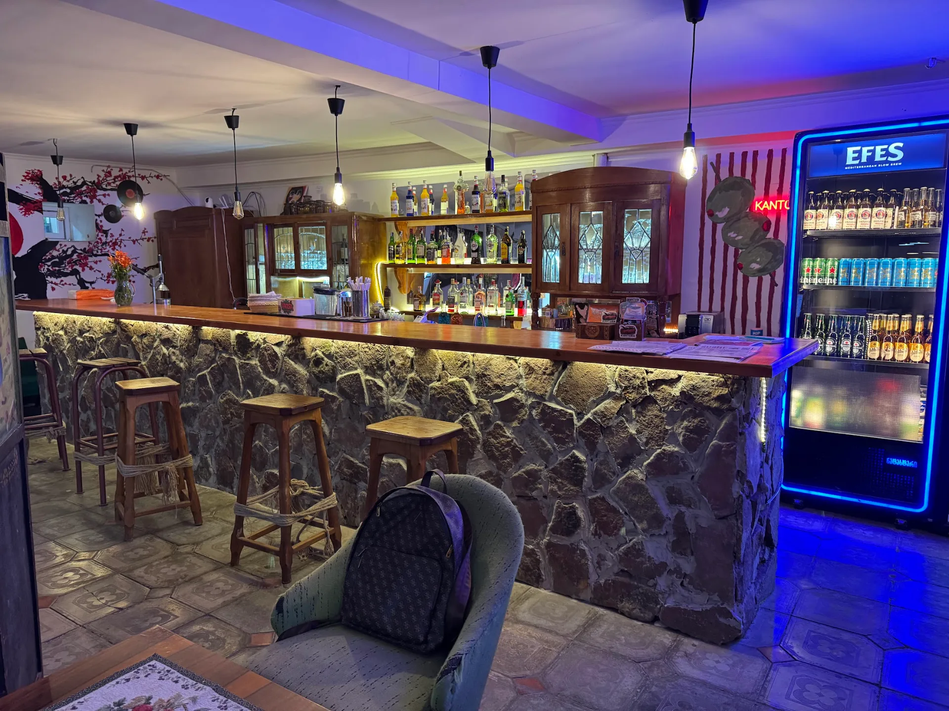 bar